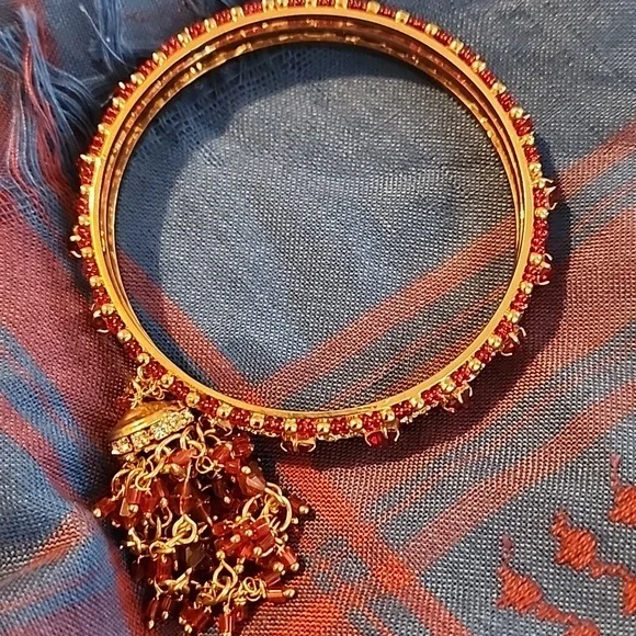 Bollywood Goldtone and Red Bangle Set - Picture 9 of 9